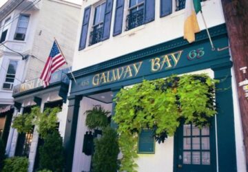 Historic Annapolis Pub Crawl - Formerly the home of the historic 'The Little Campus Inn,' the building now houses the famous Irish Pub, Galway Bay. Image courtesy of Galway Bay.